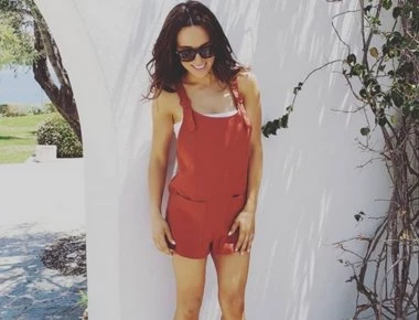 Καλομοίρα: Μπανάκι με τα παιδάκια της (φωτό)